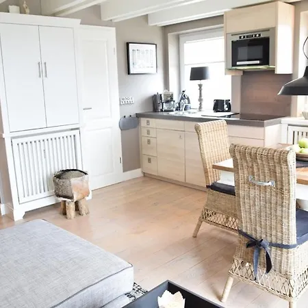 Apartment Hafenstrasse 4, Whg. 5 *